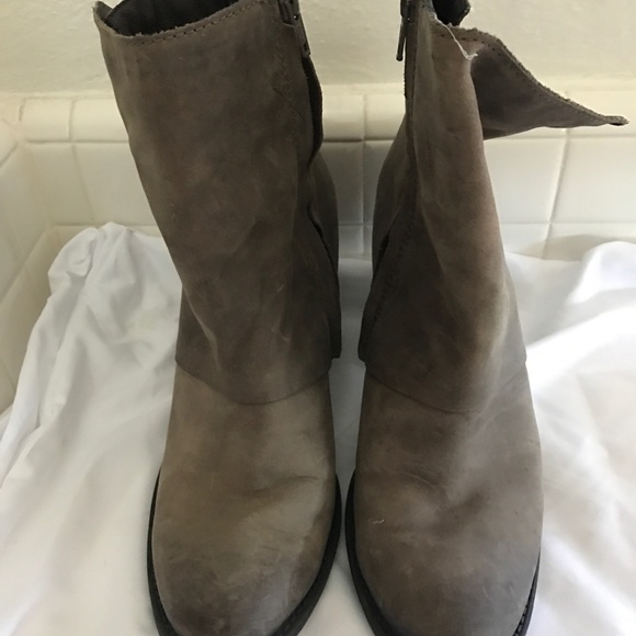 Aldo Authentic Distressed Leather Boots Worn Once - Picture 5 of 6