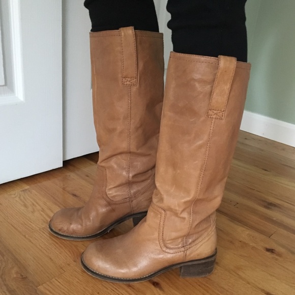 Steve Madden Shoes - Steve Madden tan leather riding boots