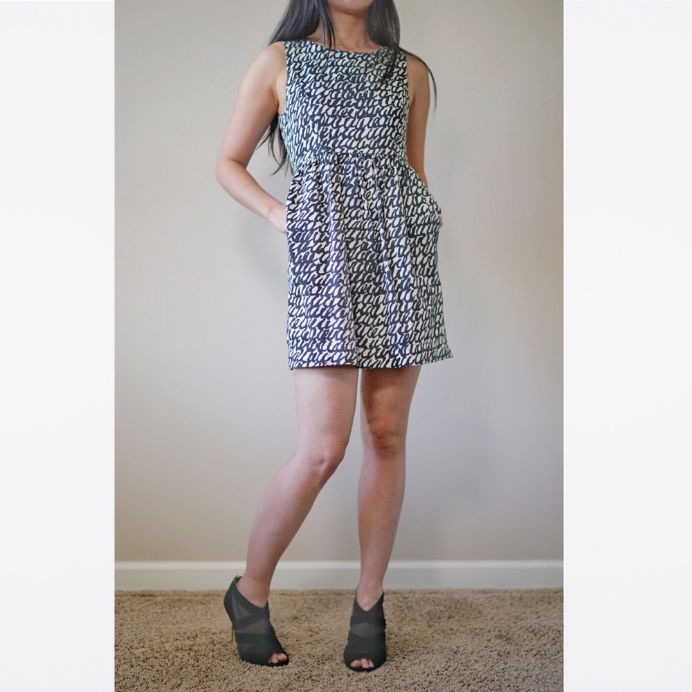 Zara basic shift dress with brush stroke patterns