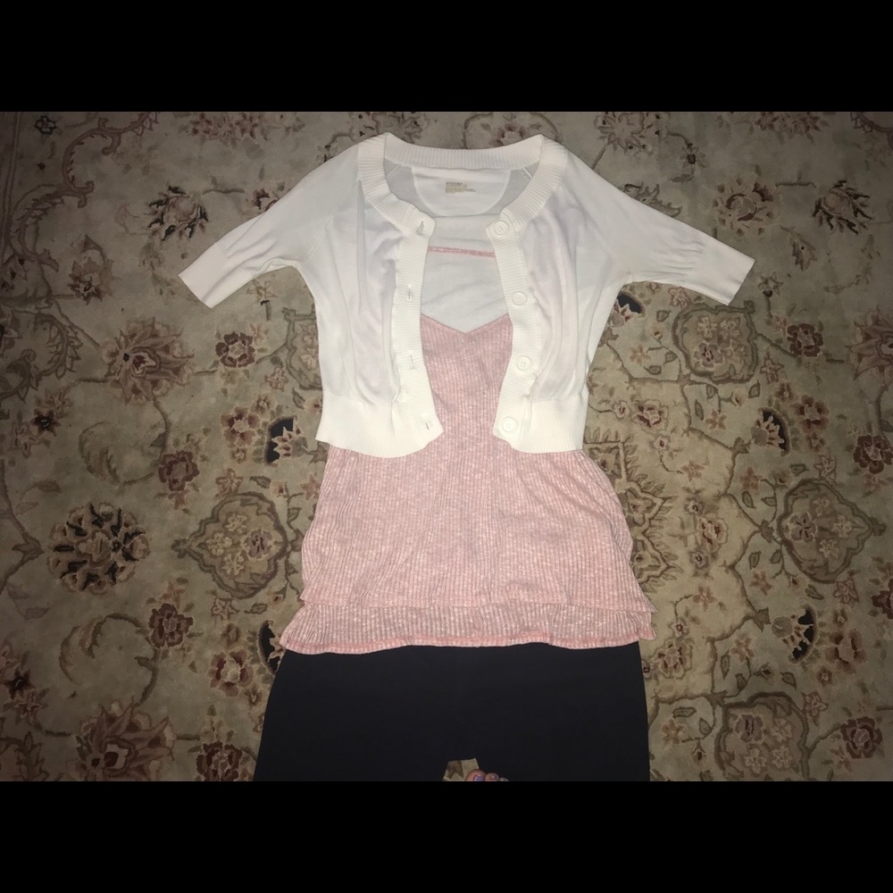 Mossimo 1/2 sleeved cropped sweater