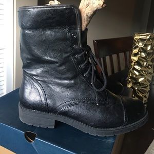 Black G.H. Bass combat boots. Size 10 Women's.