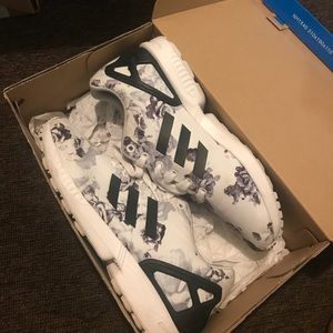 Adidas Torsion flower print sneakers