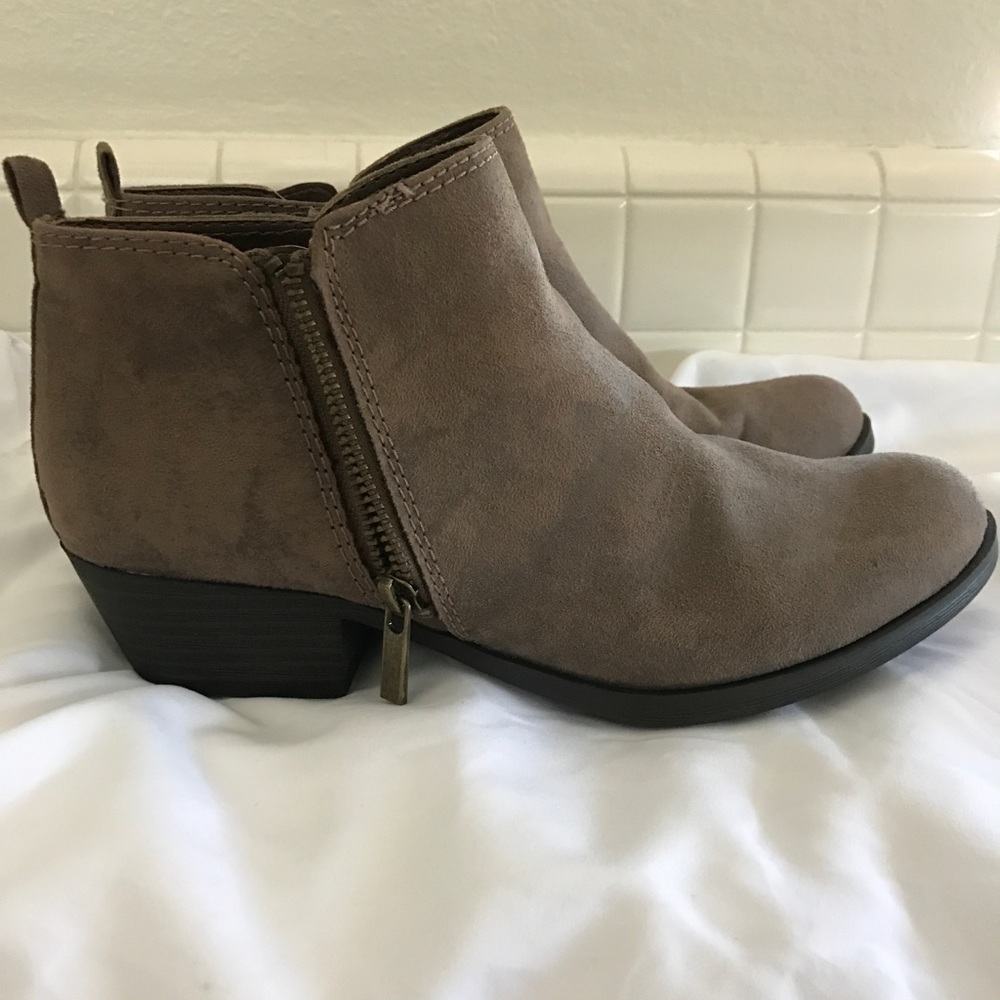 Low profile booties (like new)