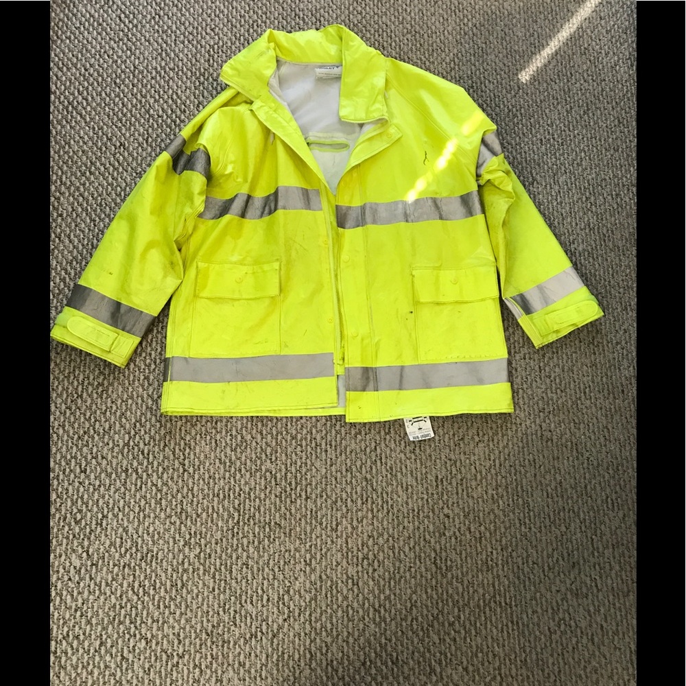 Fire retardant rain coat
