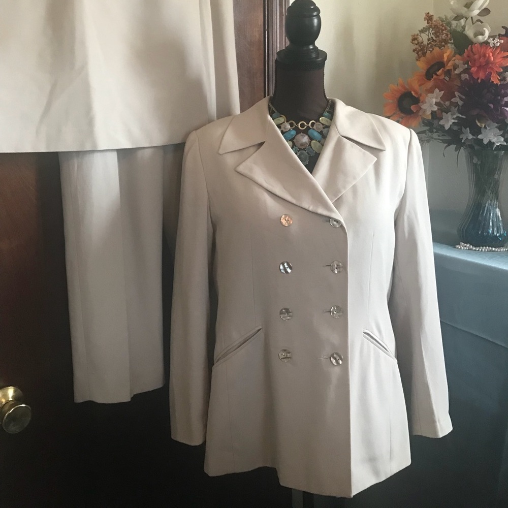 3 Pieces!! ❤️  lovely 3 PC Kasper 14p