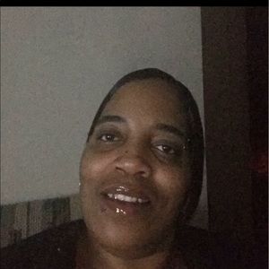 Meet your Posher, Zeola