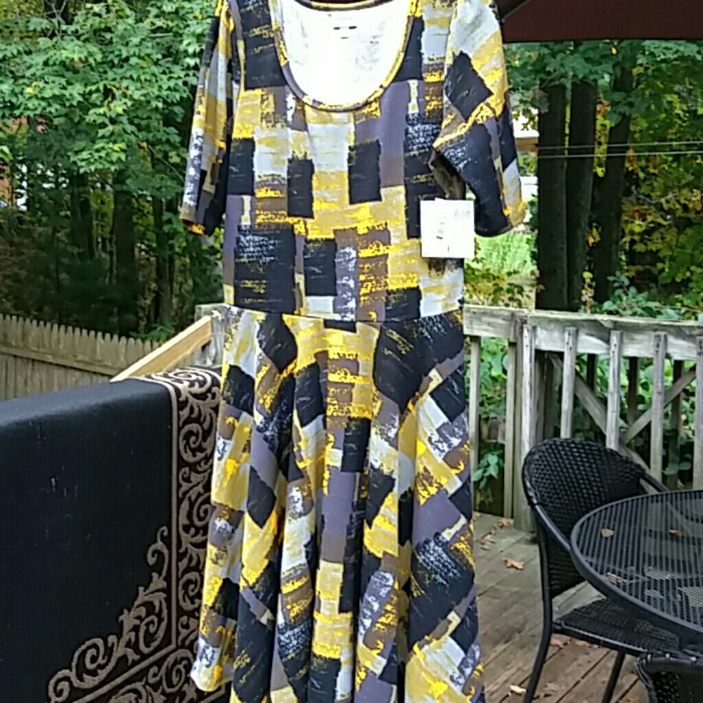 Lularoe Dress Nicole NWT Gorgeous XL