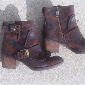 RESERVED NOT FOR SALE Donald Pliner Boots