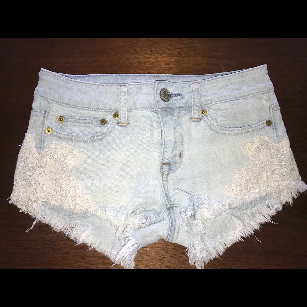 00 American Eagle shorts