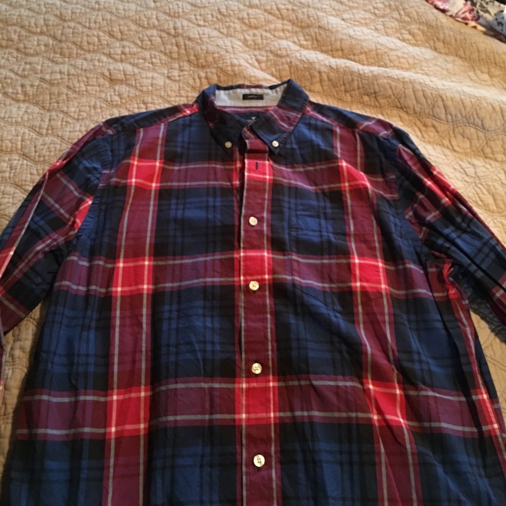 Large American Eagle Mens Long-Sleeved Shirt