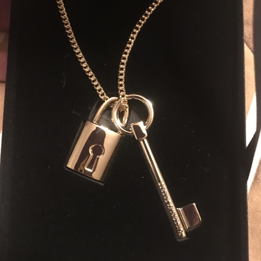 Victoria Secret Necklace