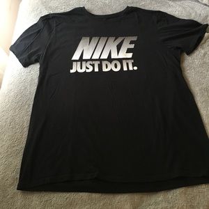 Nike T Shirt