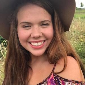 Meet your Posher, Olivia