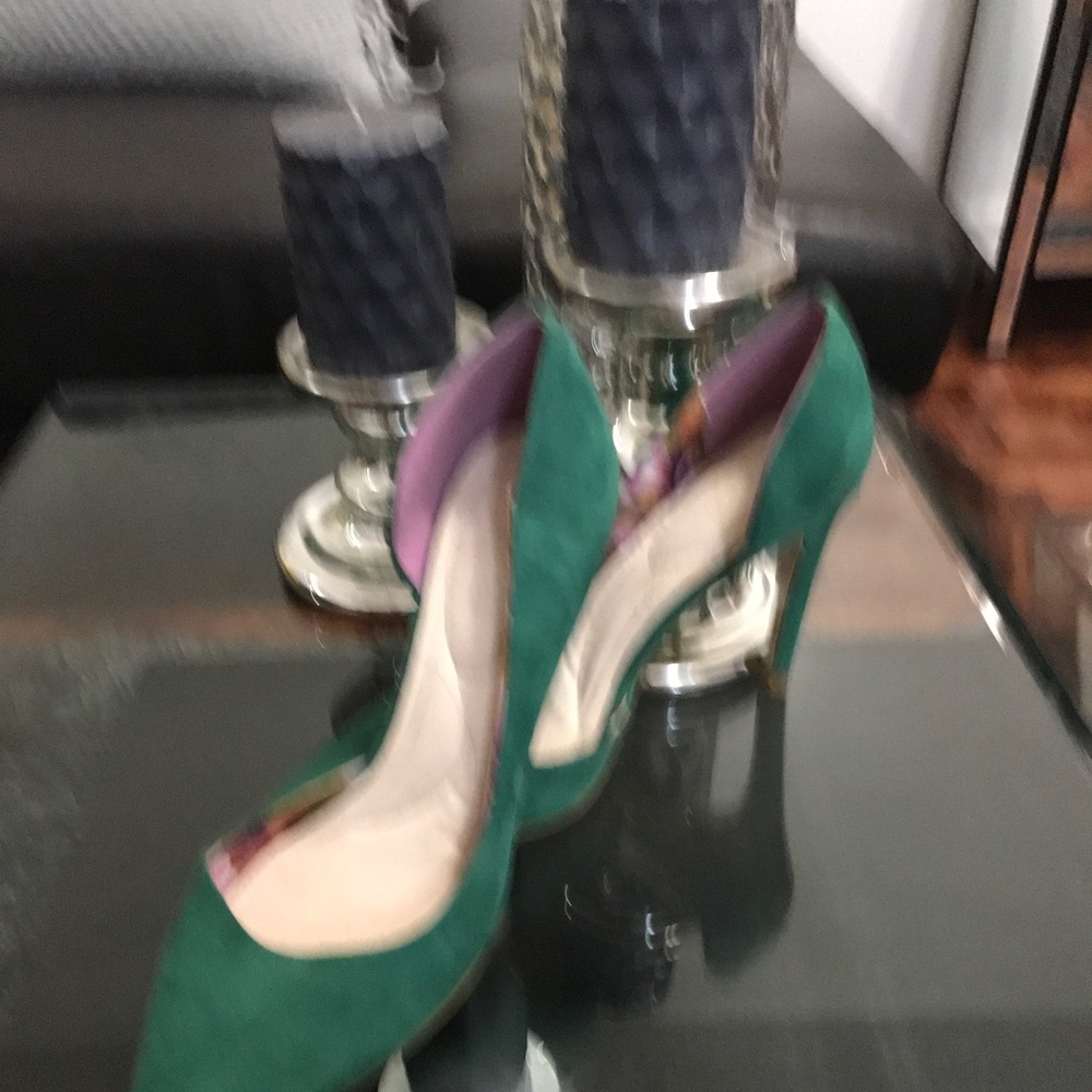 green Shoes!!