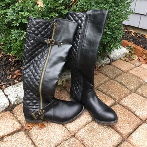 Black quilt design boots