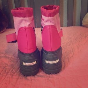 Columbia snow boots kids size 6
