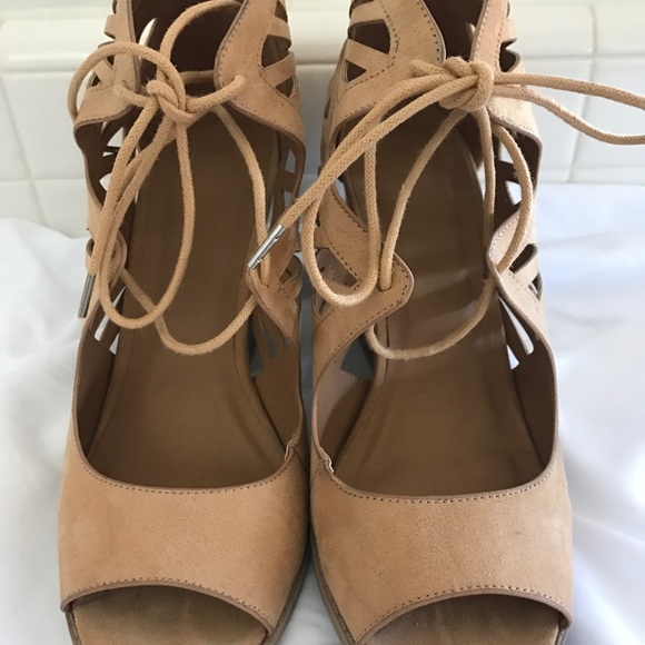 Cutout Lace Up Booties - Picture 3 of 5