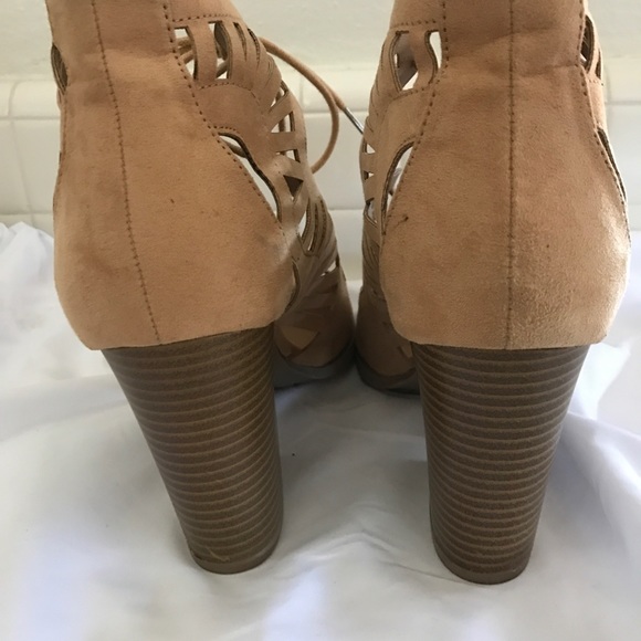 Cutout Lace Up Booties - Picture 4 of 5