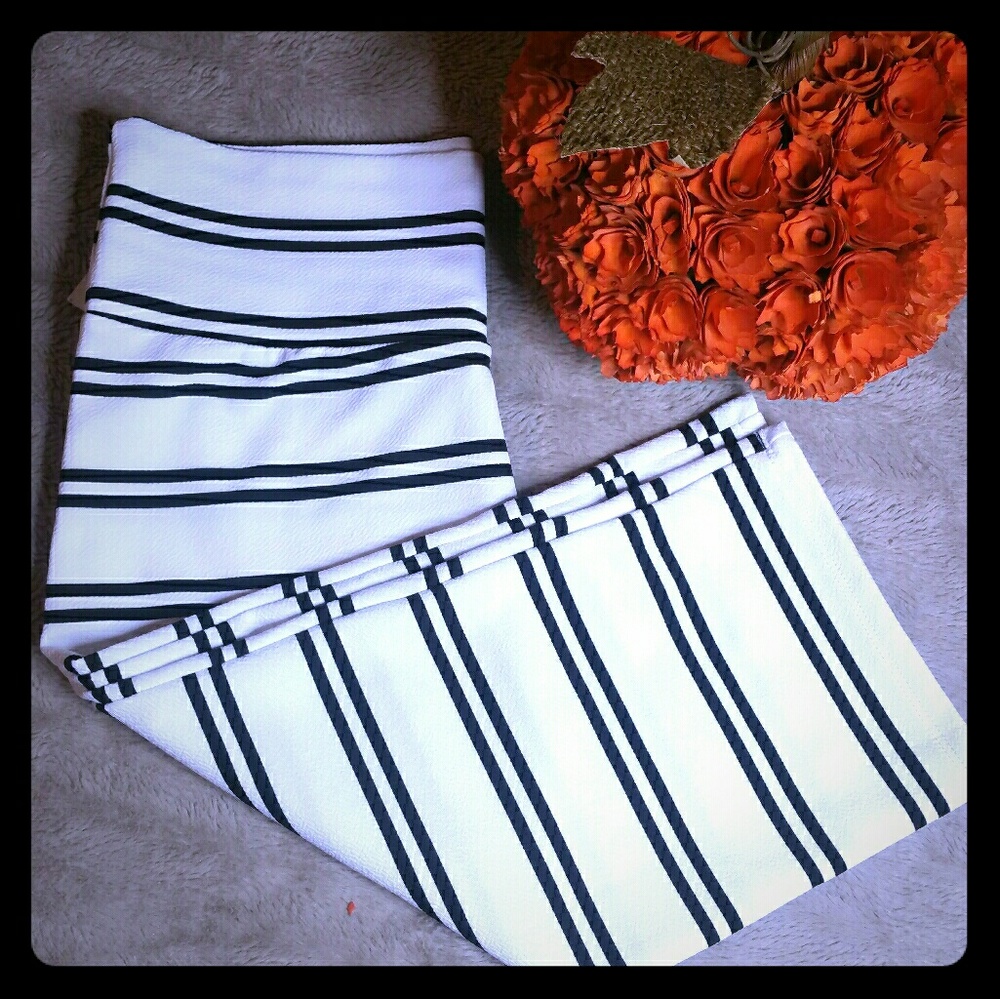 Lularoe Cassie skirt NWT