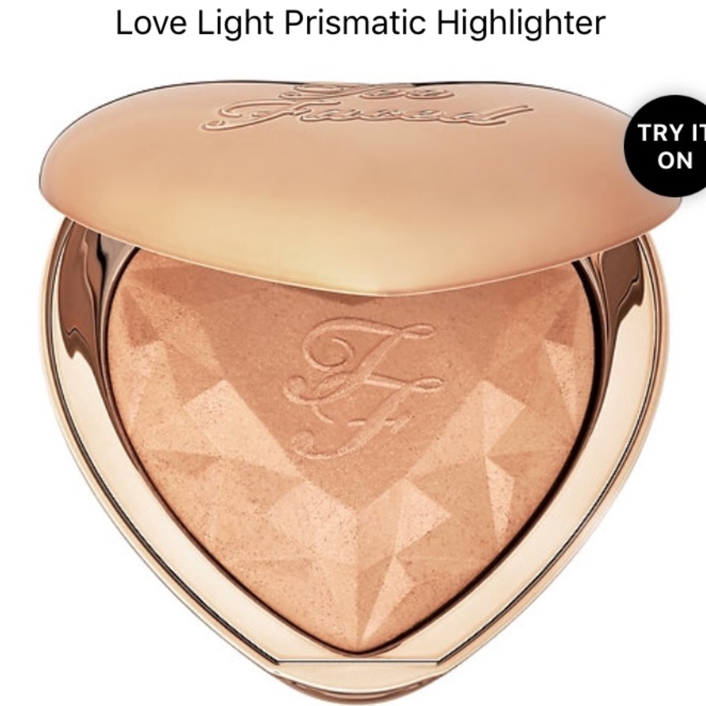 Too faced prismatic highlighter