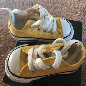 Yellow converse size 2c baby