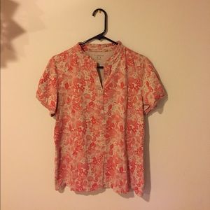 Cute, floral, short sleeve top.