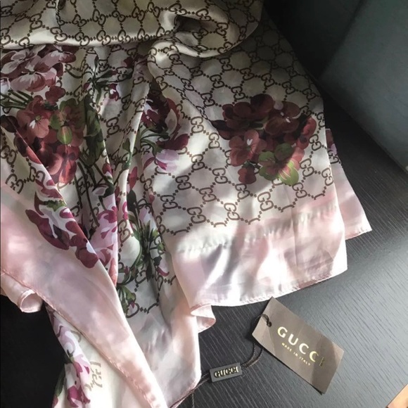 Gucci Accessories - GUCCI Bloom Scarf