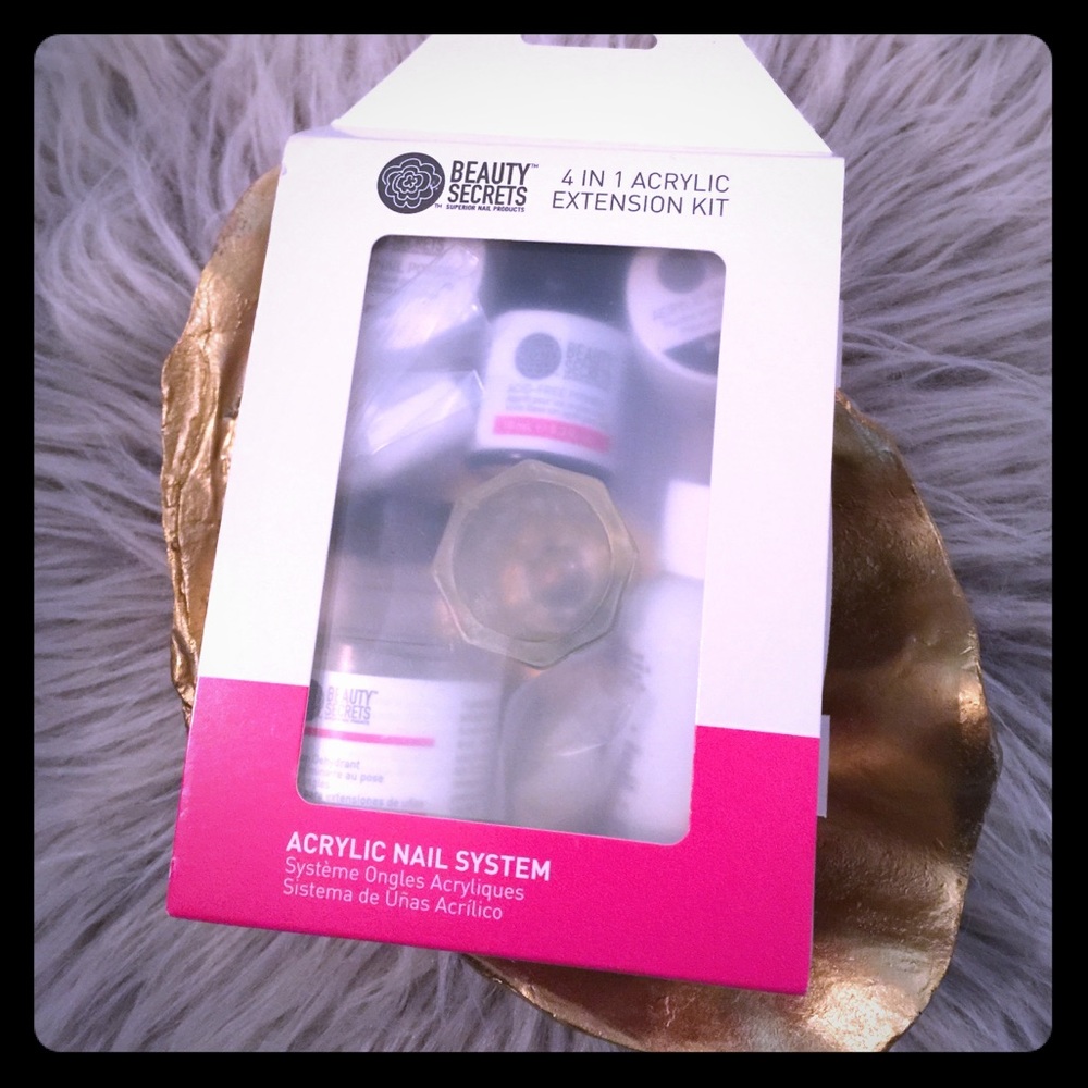ACRYLIC NAIL KIT