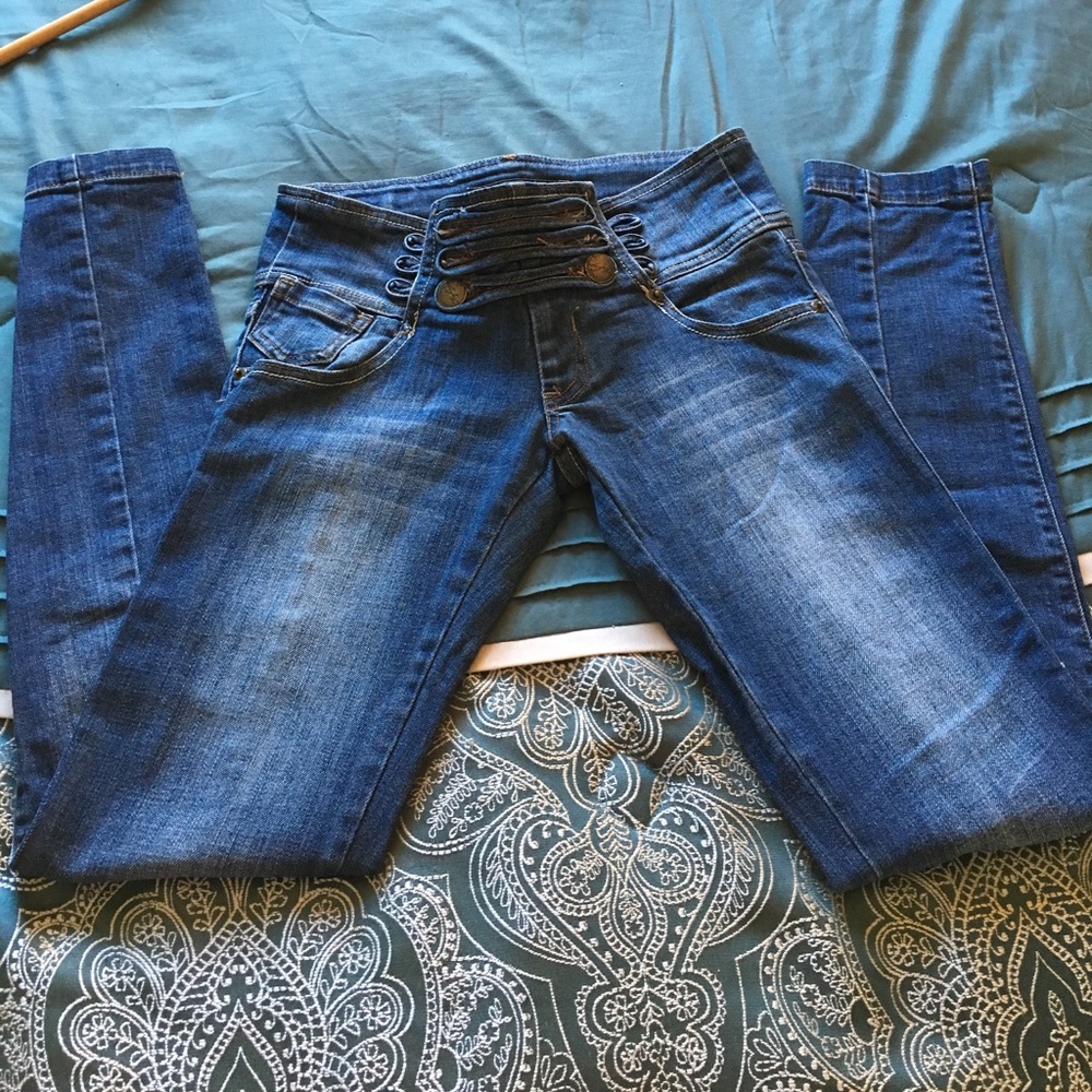Jeans