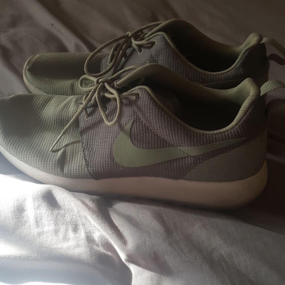 Nike roshe run