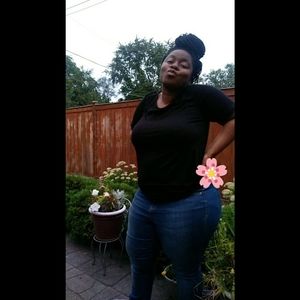 Meet your Posher, Maxine