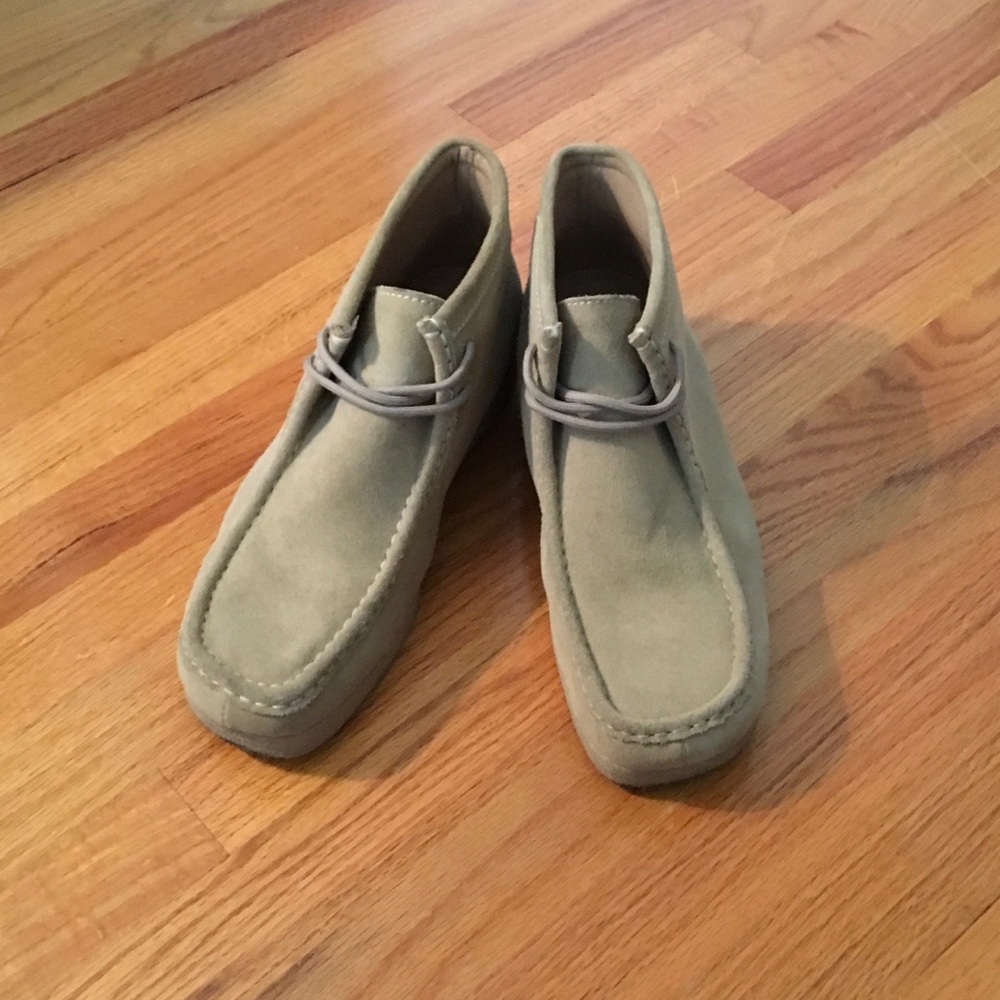 Men's leather chukka boots