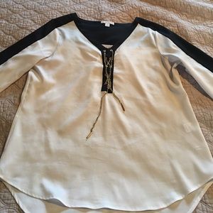 NY&Co Medium Top