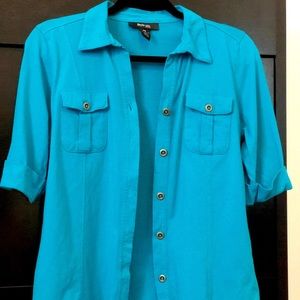 3/4 sleeve button down 3/4 sleeve button down
