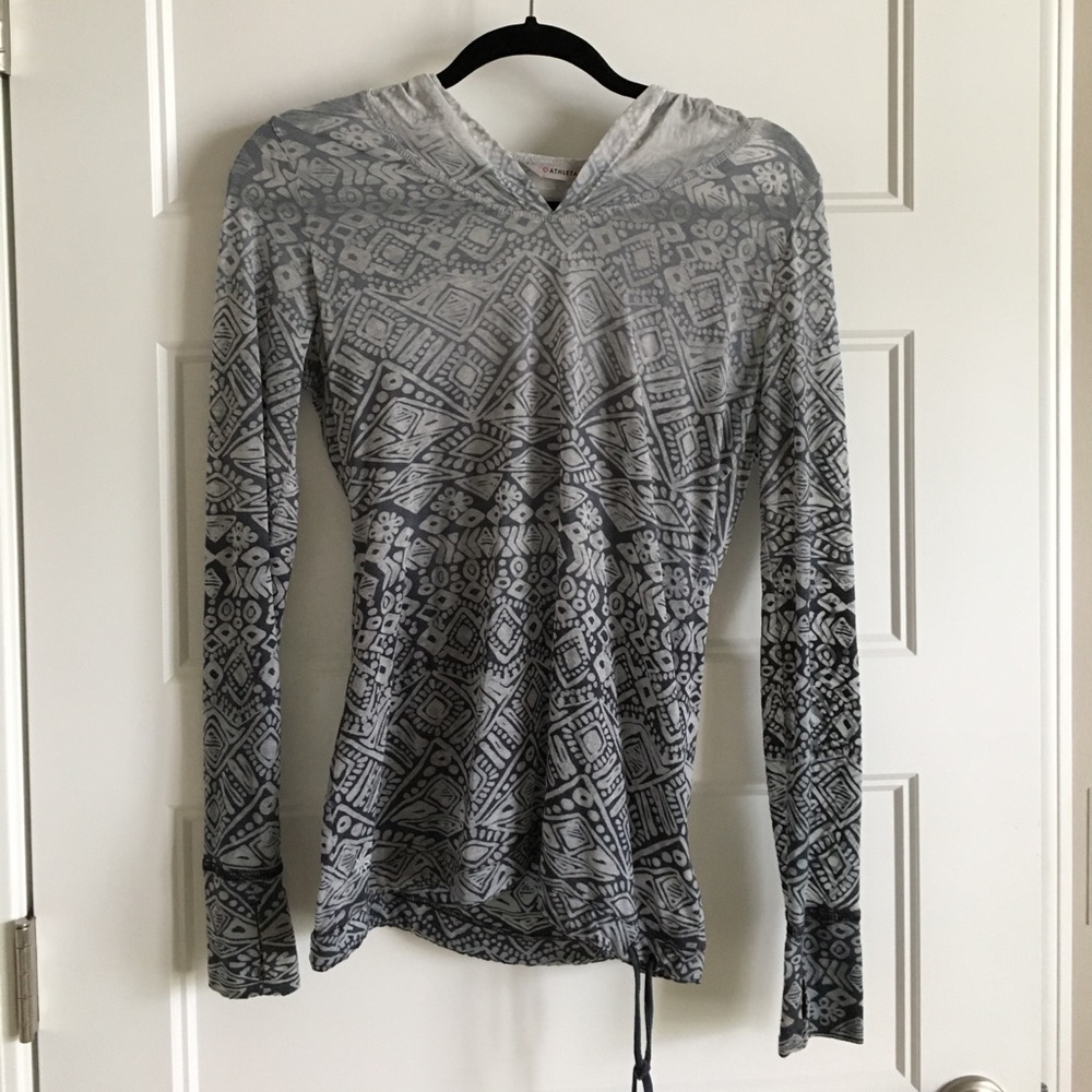 Athletes Sheer Pullover