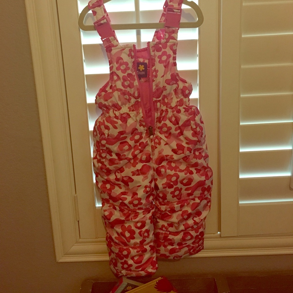 Pink snow bib. Euc size 18month