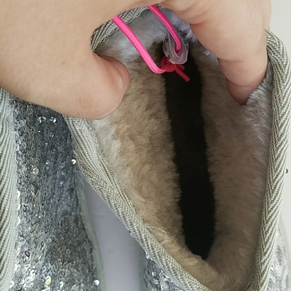 NWT Aeropostale Girls Sequin Sherpa Boots - Picture 3 of 7