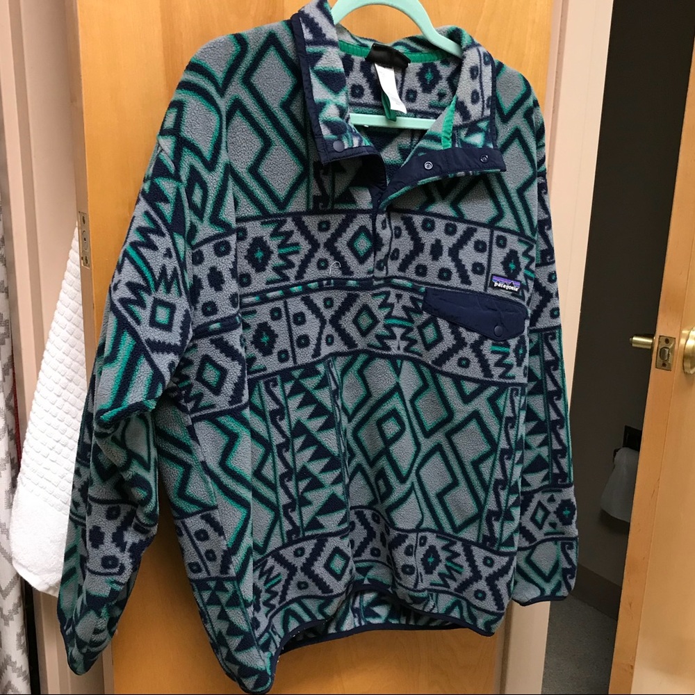 Patagonia pullover men’s large tribal print jacket