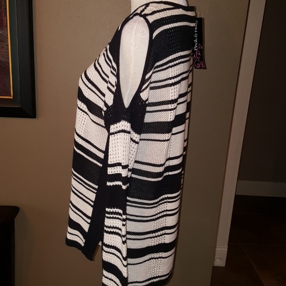 Sweater - Picture 6 of 8