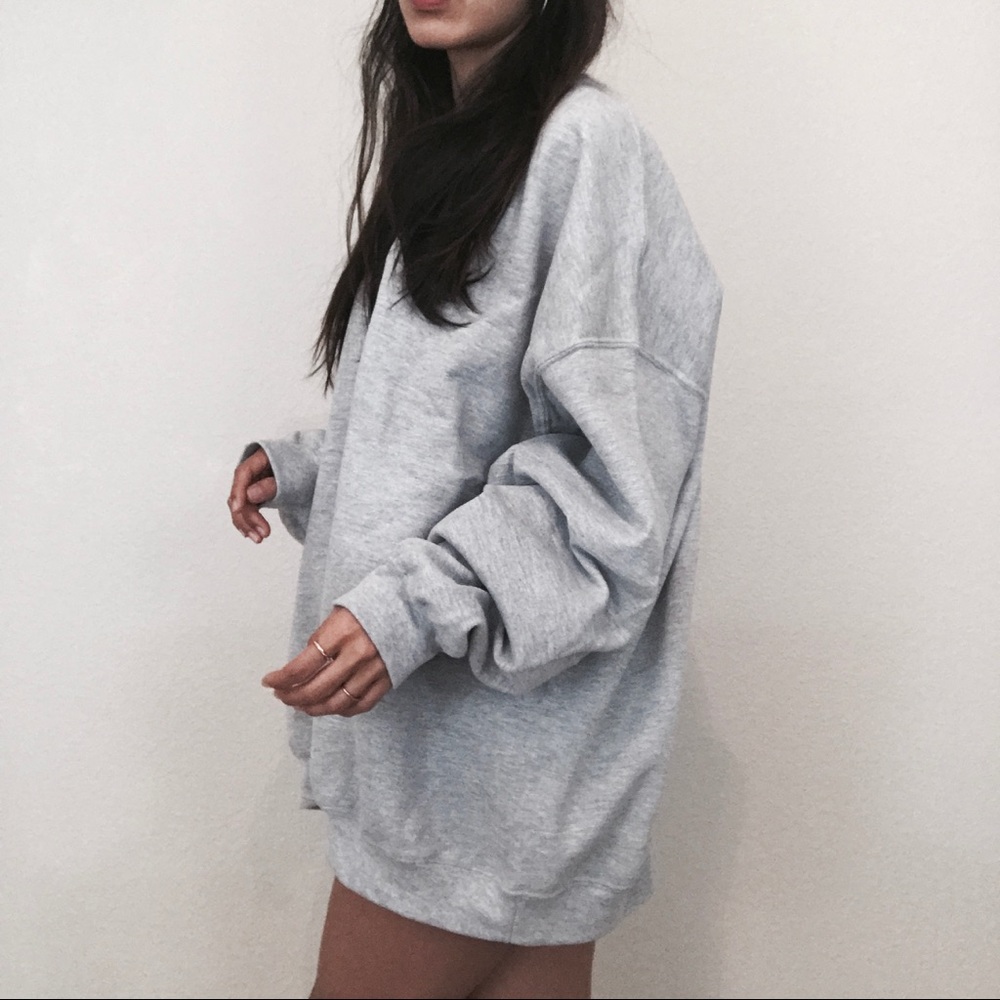 Brand new oversized sweater shirt- price firm - Picture 4 of 8