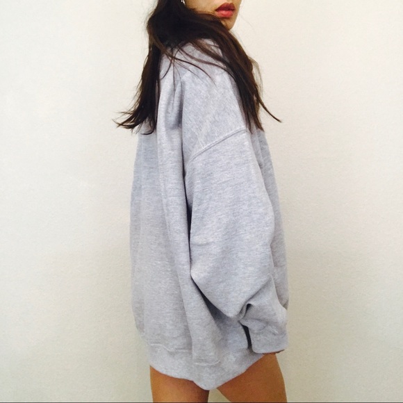 Brand new oversized sweater shirt- price firm - Picture 2 of 8
