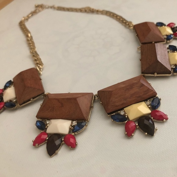 🔥Wood and Bead Necklace🔥 - Picture 3 of 7