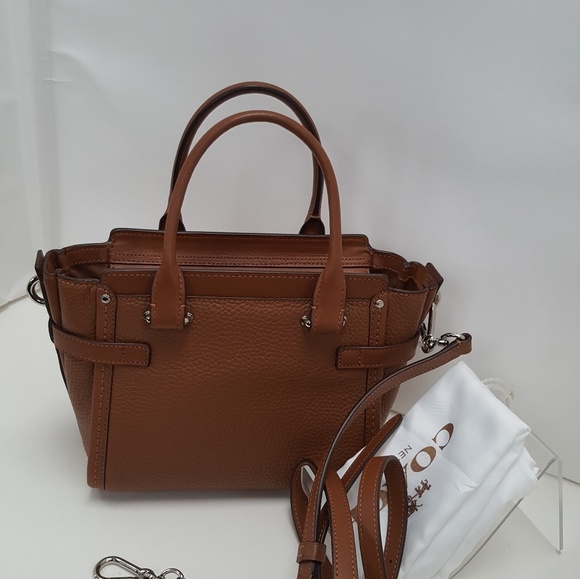 COACH Womens Pebbled Leather Coach Swagger 21 - Picture 2 of 8