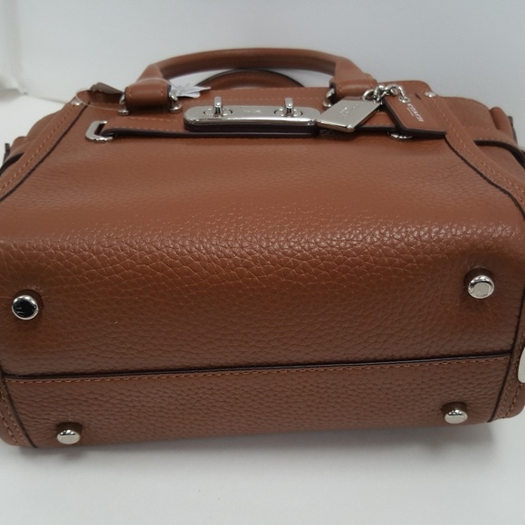 COACH Womens Pebbled Leather Coach Swagger 21 - Picture 3 of 8