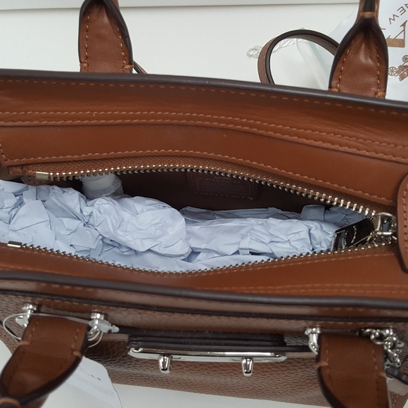 COACH Womens Pebbled Leather Coach Swagger 21 - Picture 5 of 8