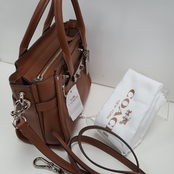 COACH Womens Pebbled Leather Coach Swagger 21 - Picture 1 of 8