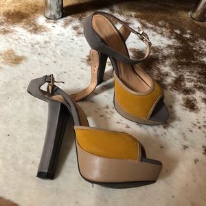 Franco Sarto Ankle Strap Heels (Sz 6)
