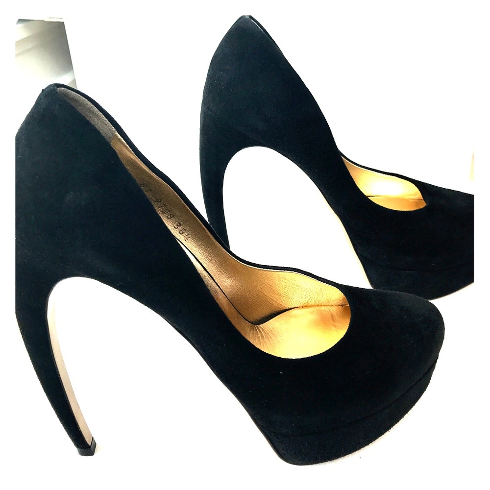 Walter Steiger suede pumps