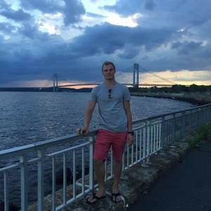 Meet your Posher, Denis