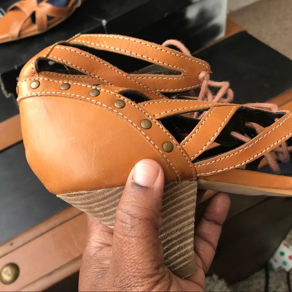 Luichinny Gladiator Heels - Picture 3 of 4